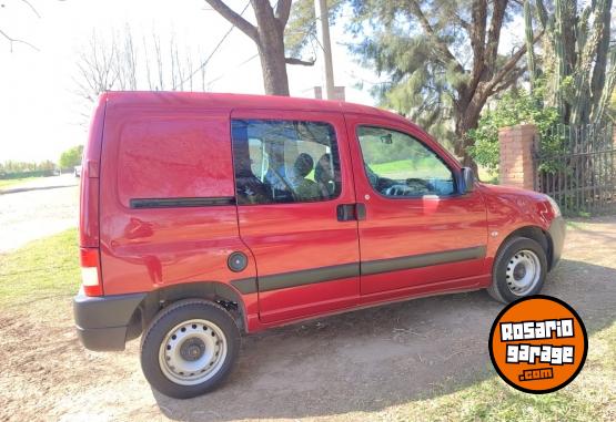 Utilitarios - Citroen Berlingo HDI 1.6 2020 Diesel 93000Km - En Venta
