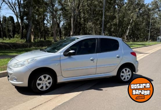 Autos - Peugeot 207 2013 Nafta 111000Km - En Venta