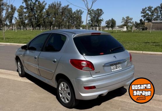 Autos - Peugeot 207 2013 Nafta 111000Km - En Venta