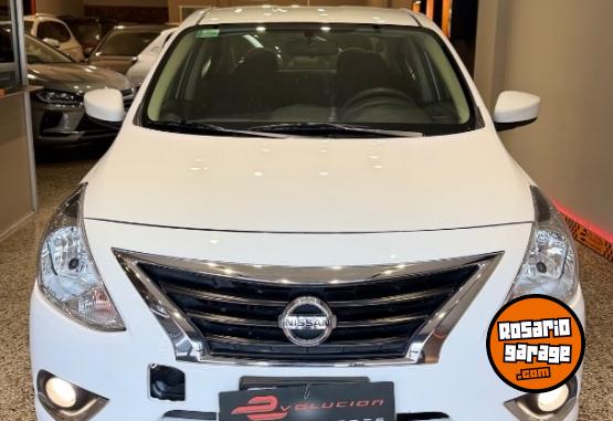 Autos - Nissan Versa 2015 Nafta 112000Km - En Venta