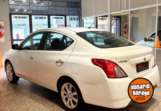 Autos - Nissan Versa 2015 Nafta 112000Km - En Venta