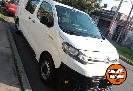 Utilitarios - Citroen Jumpy 2020 Diesel 250000Km - En Venta