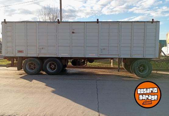 Camiones y Grúas - Ford1722 Ombu2004 - En Venta