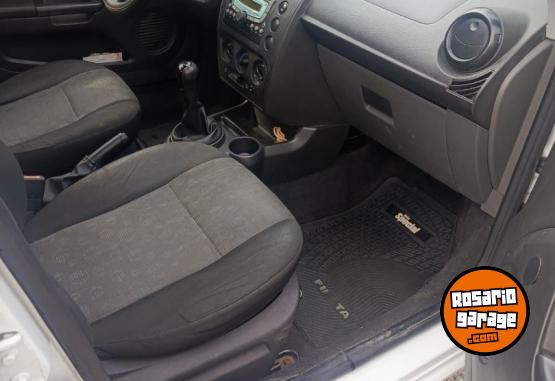 Autos - Ford Fiesta Ambiente 2012 Nafta 250000Km - En Venta