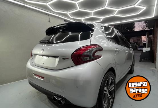 Autos - Peugeot 208 Gt 2017 Nafta 80000Km - En Venta