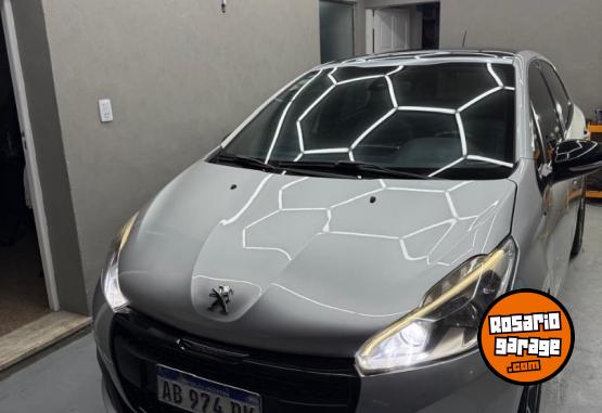 Autos - Peugeot 208 Gt 2017 Nafta 80000Km - En Venta