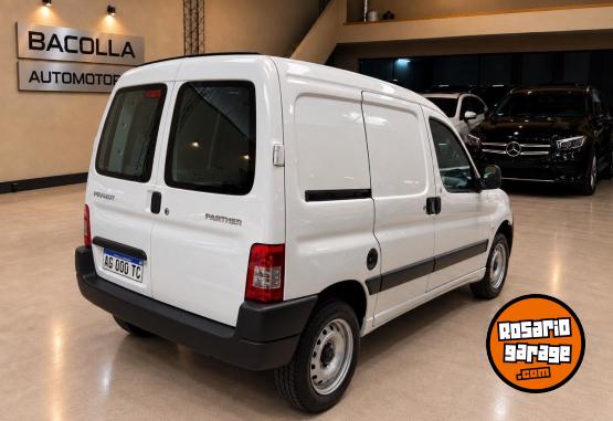 Utilitarios - Peugeot PARTNER HDI 2023 Diesel 21000Km - En Venta