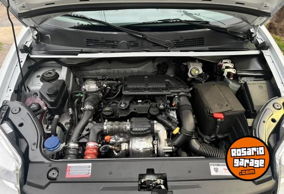 Utilitarios - Peugeot partner 2025 Diesel 16900Km - En Venta