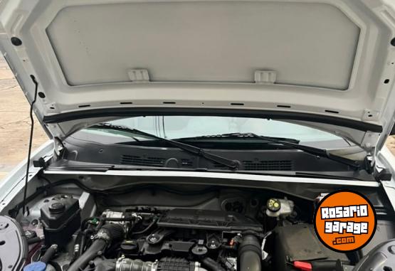 Utilitarios - Peugeot partner 2025 Diesel 16900Km - En Venta