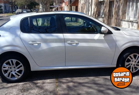 Autos - Peugeot 208 2021 Nafta 49000Km - En Venta