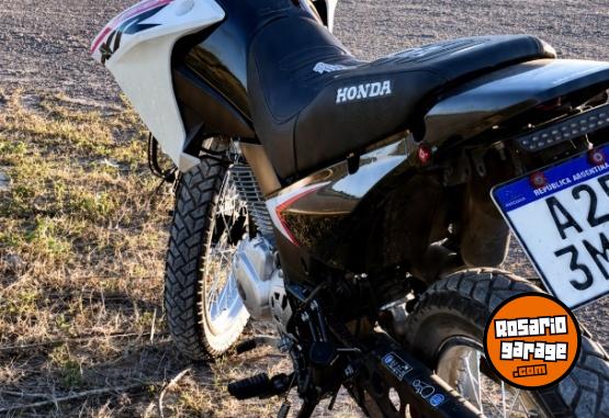 Motos - Honda Xr 150 2025 Nafta 8000Km - En Venta