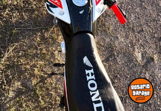 Motos - Honda Xr 150 2025 Nafta 8000Km - En Venta