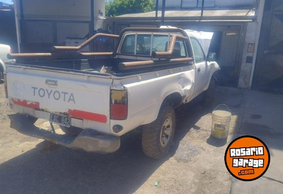 Camionetas - Toyota Hilux 2003 Diesel 10000Km - En Venta