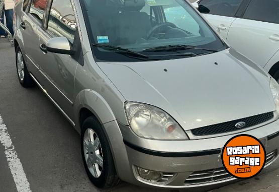 Autos - Ford Fiesta 2006 Nafta 136000Km - En Venta