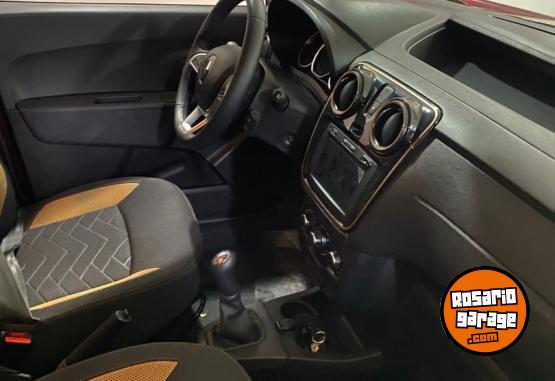 Utilitarios - Renault KANGOO 2024 Diesel 79000Km - En Venta