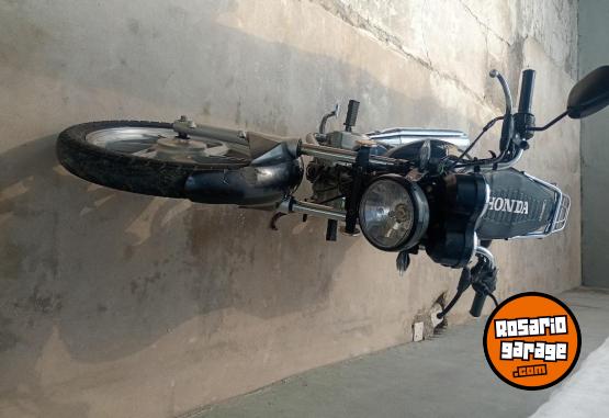 Motos - Honda storm 2012 Nafta 111111Km - En Venta