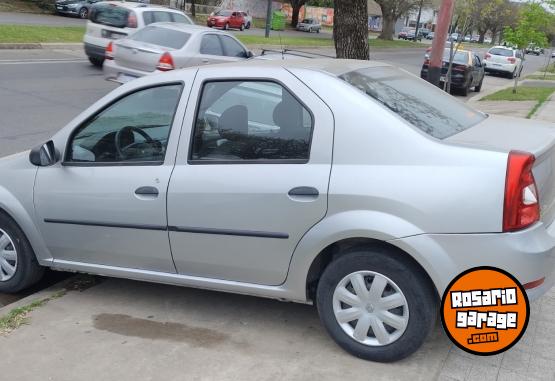 Autos - Renault LOGAN 1.6 8V 4 PUERTAS 2013 GNC 178000Km - En Venta