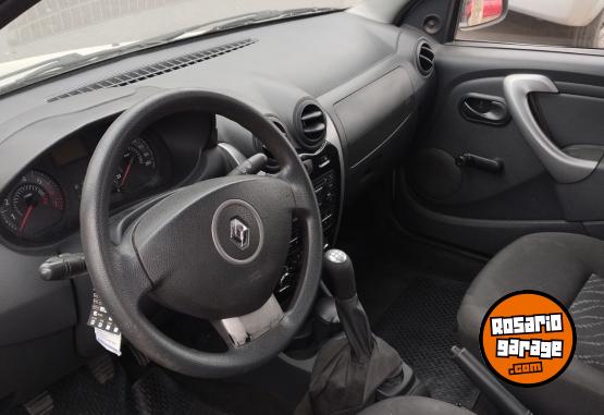 Autos - Renault LOGAN 1.6 8V 4 PUERTAS 2013 GNC 178000Km - En Venta