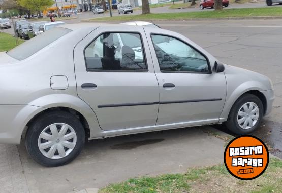 Autos - Renault LOGAN 1.6 8V 4 PUERTAS 2013 GNC 178000Km - En Venta