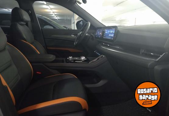 Camionetas - Ford TITANIUM 2025 Nafta 10000Km - En Venta