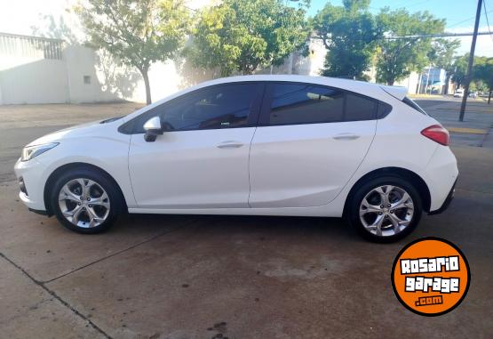 Autos - Chevrolet Cruze LT 2023 Nafta 77000Km - En Venta