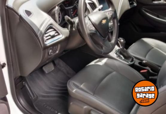Autos - Chevrolet Cruze LT 2023 Nafta 77000Km - En Venta