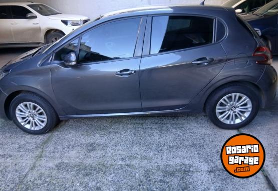 Autos - Peugeot 208 Allure 1.6 115 5puert 2019 Nafta 63000Km - En Venta