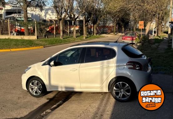 Autos - Peugeot 208 feline pack cuir 2013 Nafta 137000Km - En Venta