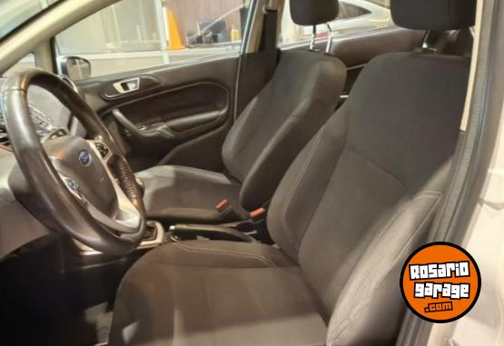 Autos - Ford FIESTA SE PLUS 2017 Nafta 129000Km - En Venta