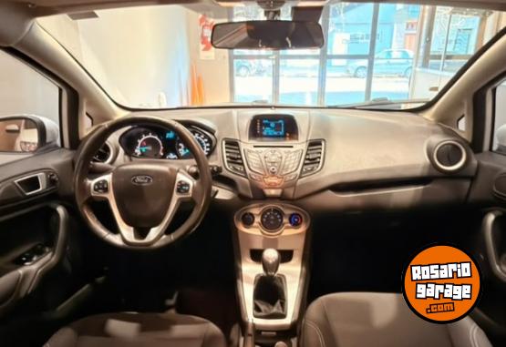 Autos - Ford FIESTA SE PLUS 2017 Nafta 129000Km - En Venta