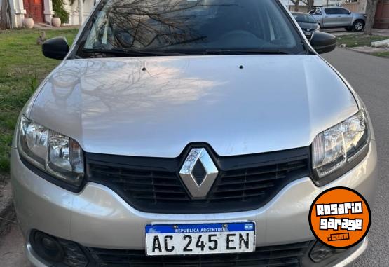 Autos - Renault logan 2018 Nafta 94000Km - En Venta