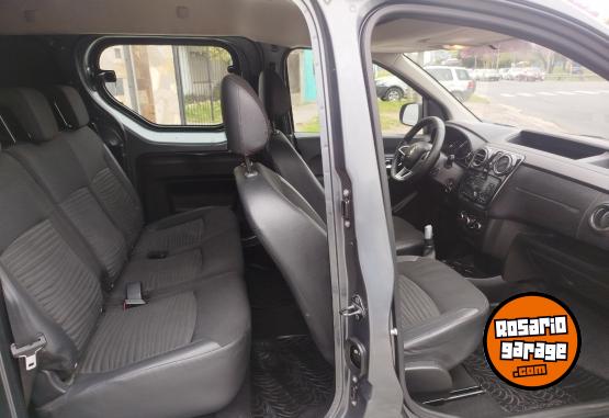 Utilitarios - Renault KANGOO 2018 GNC 140000Km - En Venta