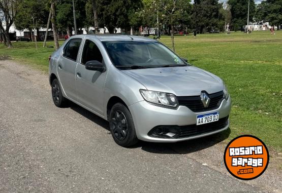 Autos - Renault Logan 1.6 Authentique 2016 Nafta 140000Km - En Venta