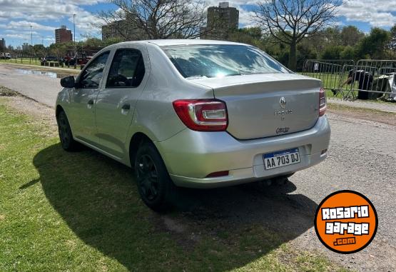 Autos - Renault Logan 1.6 Authentique 2016 Nafta 140000Km - En Venta