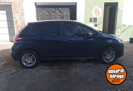 Autos - Peugeot 208 active 1.5 2016 Nafta 118000Km - En Venta