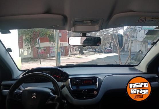 Autos - Peugeot 208 active 1.5 2016 Nafta 118000Km - En Venta