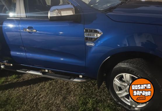 Camionetas - Ford Xlt 3.2 td 2023 Diesel 47000Km - En Venta