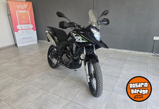 Motos - Corven Triax 250 2025 Nafta 3500Km - En Venta