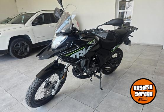 Motos - Corven Triax 250 2025 Nafta 3500Km - En Venta