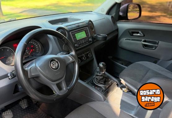 Camionetas - Volkswagen Amarok trendline 2016 Diesel 233000Km - En Venta