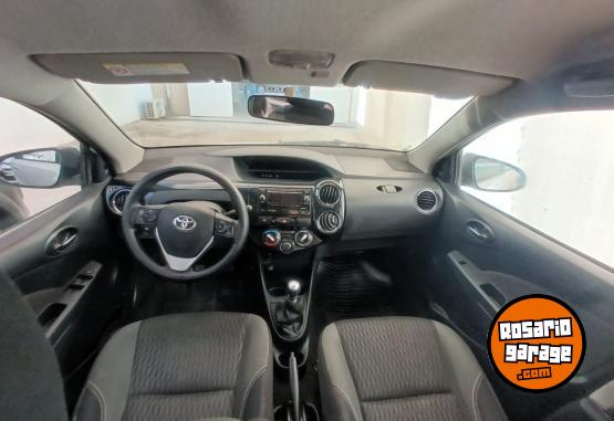 Autos - Toyota ETIOS 1.5 XS GNC 2017 GNC 119000Km - En Venta