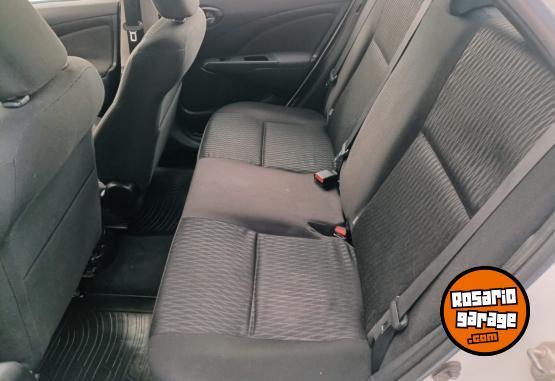 Autos - Toyota ETIOS 1.5 XS GNC 2017 GNC 119000Km - En Venta