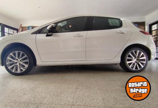 Autos - Peugeot 308 2019 Nafta 48000Km - En Venta