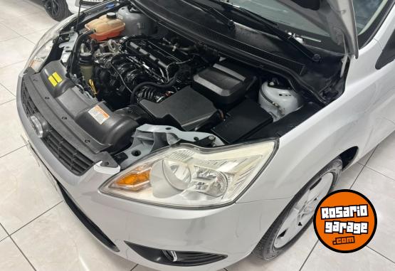 Autos - Ford FOCUS TREND 1.6N 2014 Nafta 176000Km - En Venta