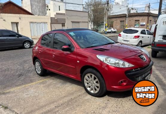 Autos - Peugeot 207 XT 1.6 NAFTA 2010 Nafta 86000Km - En Venta