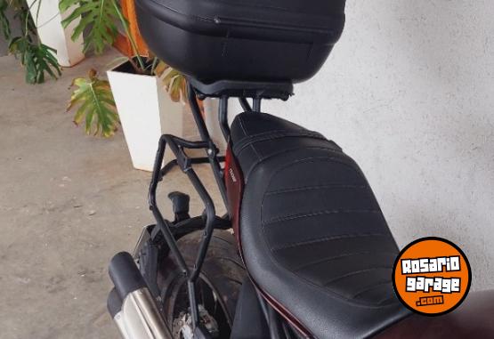 Motos - Benelli 502c 2023 Nafta 6600Km - En Venta