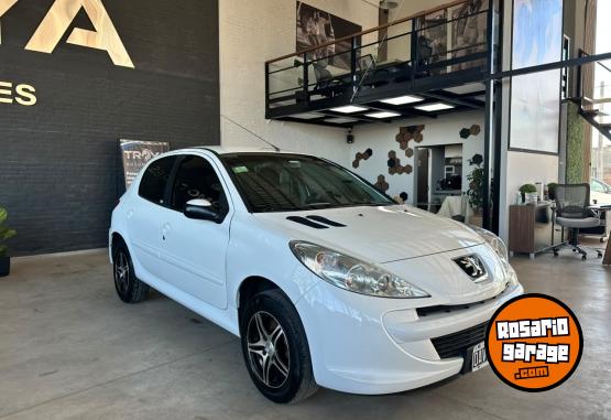 Autos - Peugeot PEUGEOT 207 1.4 COMPACT A 2014 Nafta 97880Km - En Venta