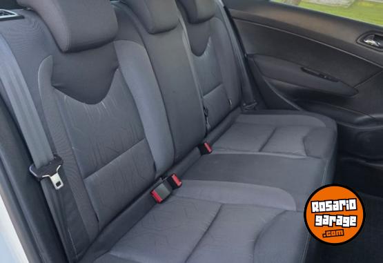 Autos - Peugeot 408 2021 Diesel 107000Km - En Venta
