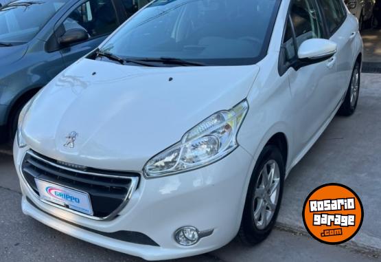 Autos - Peugeot 208 allure touchscreen 2016 Nafta 125000Km - En Venta