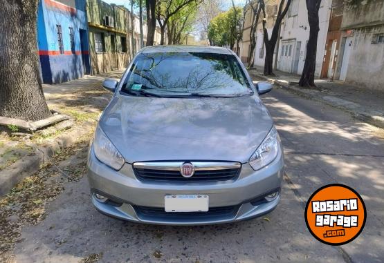 Autos - Fiat Grand Siena 2013 Nafta 200000Km - En Venta